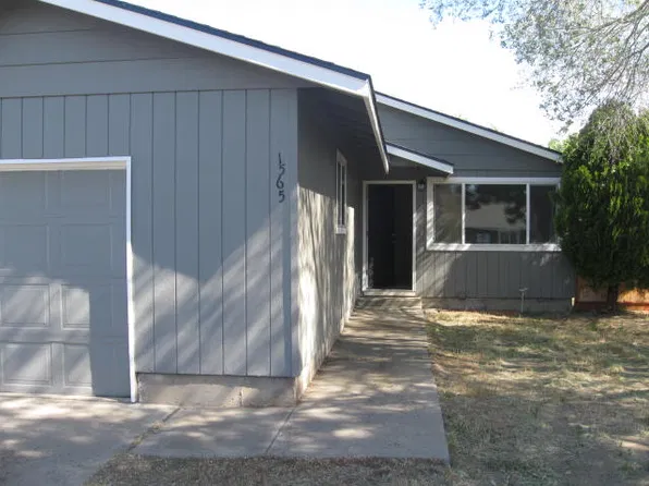 1565 SW Lava Ave, Redmond, OR 97756