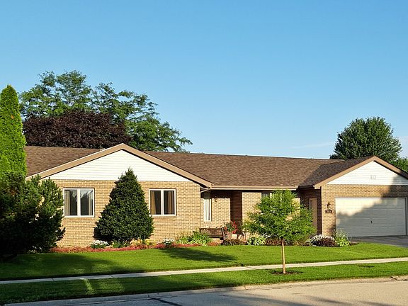 2nd image of 814 Burla Dr