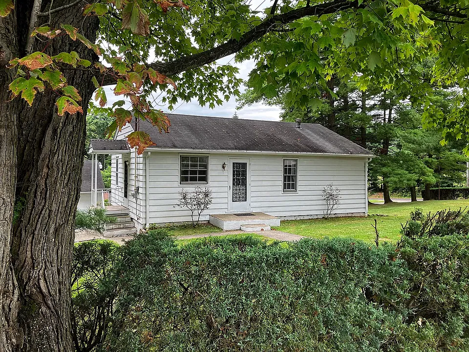 1191 Airport Rd