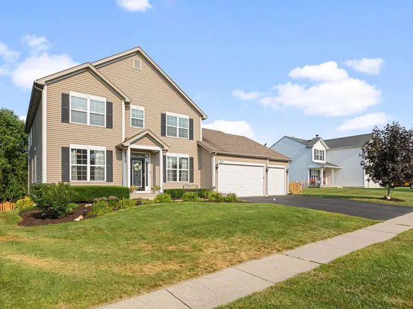 1717 Hoover Trl, McHenry, IL 60051