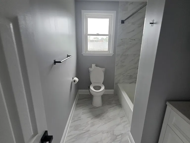 1310 Sherwood Ave — Photo 2