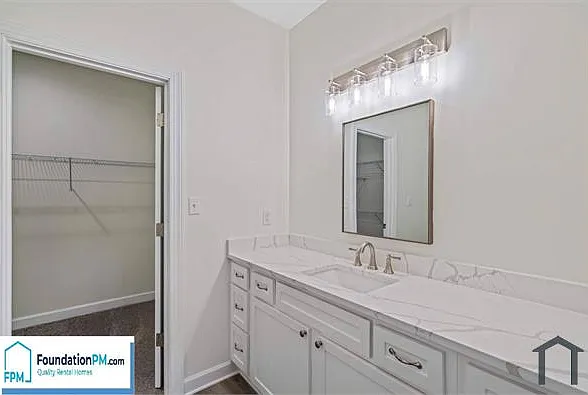 1470 Lyndale Ave — Photo 14