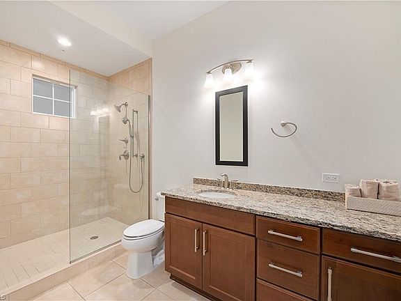 4th image of 21460 Strada Nuova CIR #B310