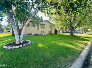1729 5 1/2 Ave NE, Jamestown, ND 58401