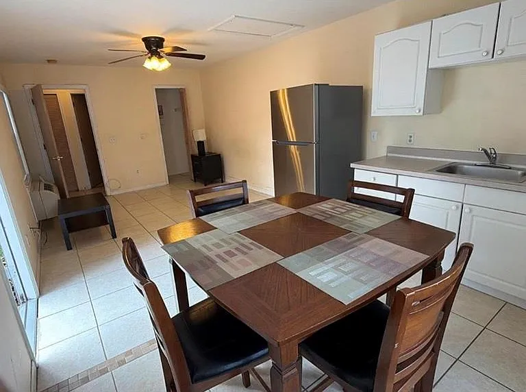 226 Orchid Dr — Photo 2