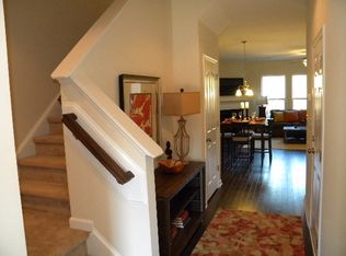 102 Fargale Ln, Apex, NC 27539