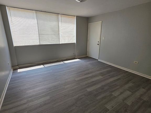 3rd image of 217 N Lindsay St #3