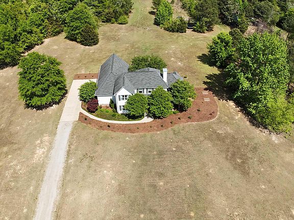 3rd image of 146 Williams Rd