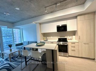 65 Mutual St #807, Toronto, ON M5B 2A9