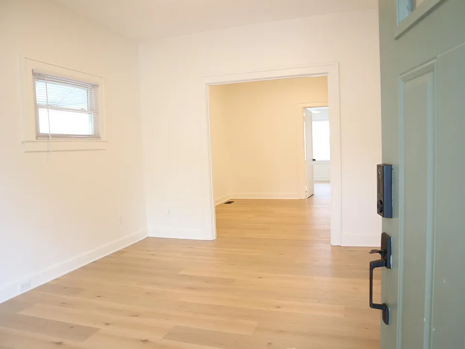 535 Lilly Ave