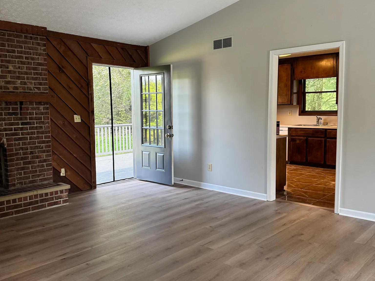 116 Trickum Hills Dr — Photo 3