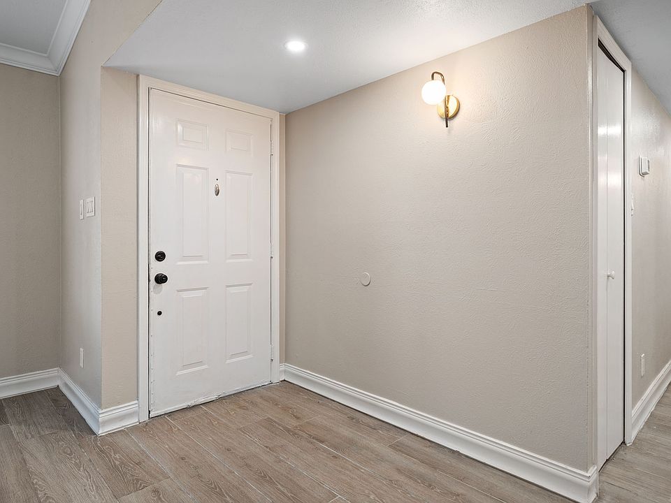 1st image of 5649 N Colony Blvd
