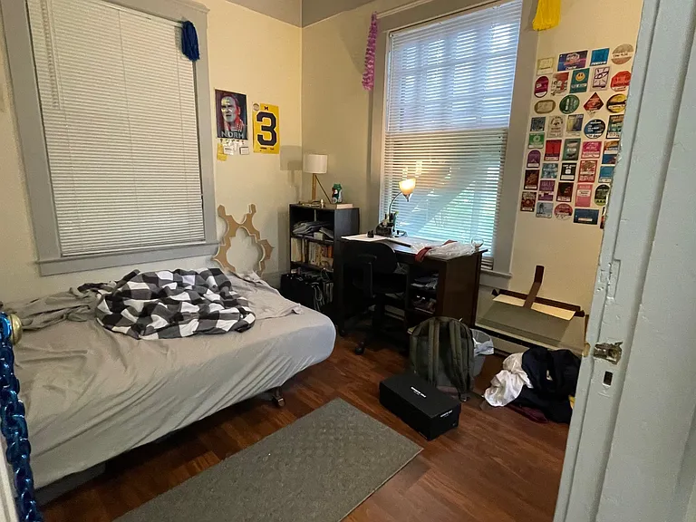 1052 Baldwin Ave — Photo 17