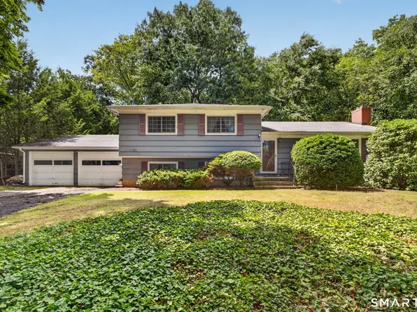 1526 Hartford Turnpike, North Haven, CT 06473
