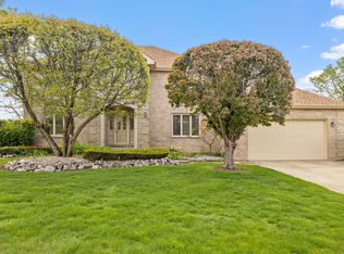 16820 S Pineview Dr, Homer Glen, IL 60491