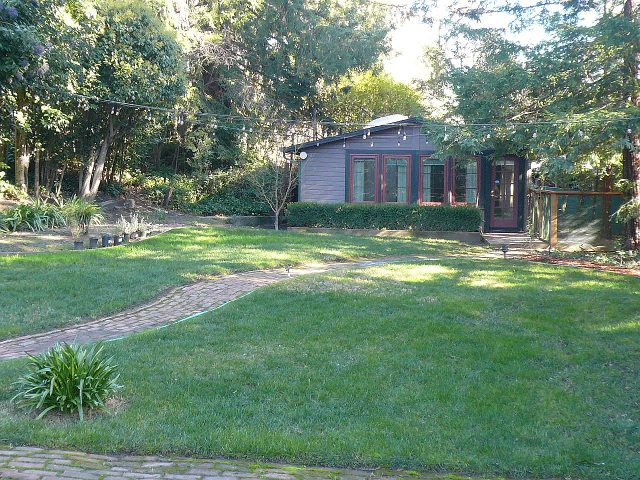 Studio, 550 sqft, $2,800 — Photo 3