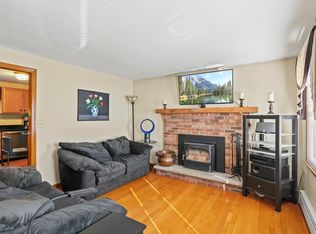 216 W Mountain St, Worcester, MA 01606
