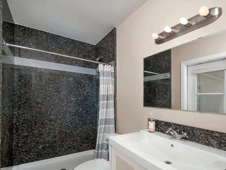 9959 Shoredale Dr — Photo 15