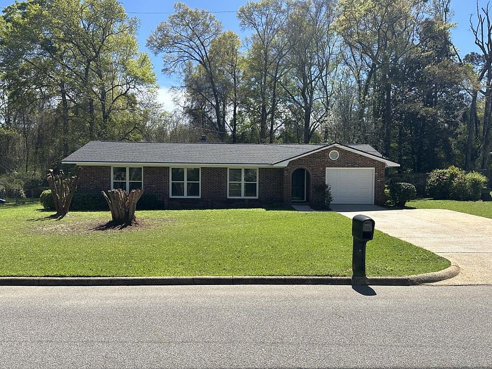 1st image of 802 Circleview Dr