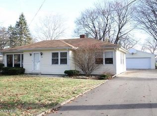 925 Westfall Ave, Kalamazoo, MI 49006