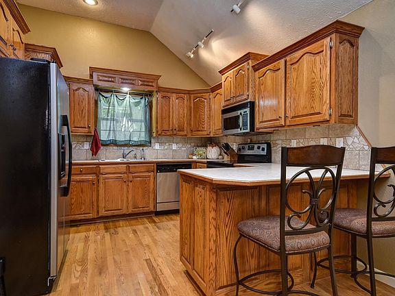 Tons of Cabinets
