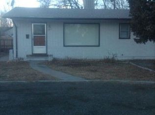 1911 Hollywood Dr, Pueblo, CO 81005