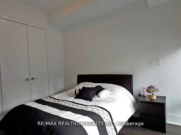 39 Queens Quay E #734 — Photo 14