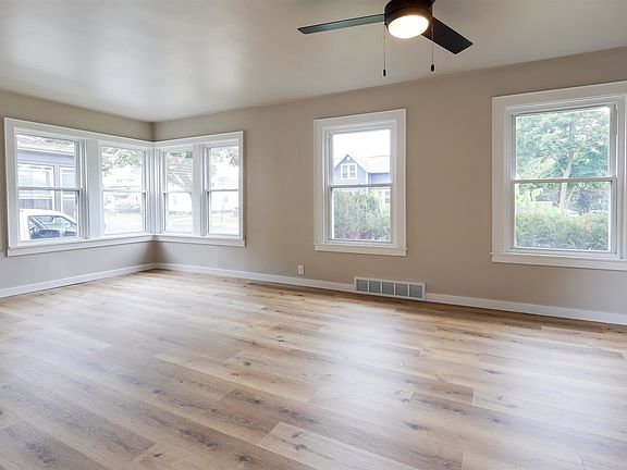 4th image of 2515 Sheridan Pl