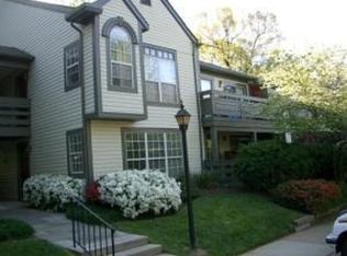 2221 Lovedale Ln APT J, Reston, VA 20191