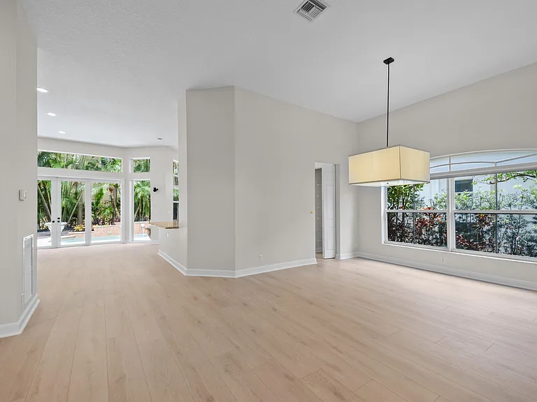 9875 Palma Vista Way — Photo 3