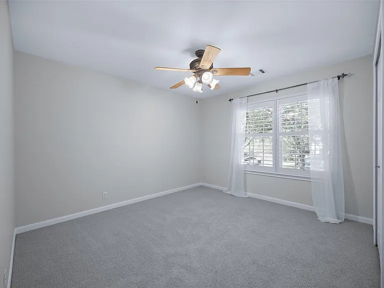 4033 Canyon Glen Cir — Photo 26