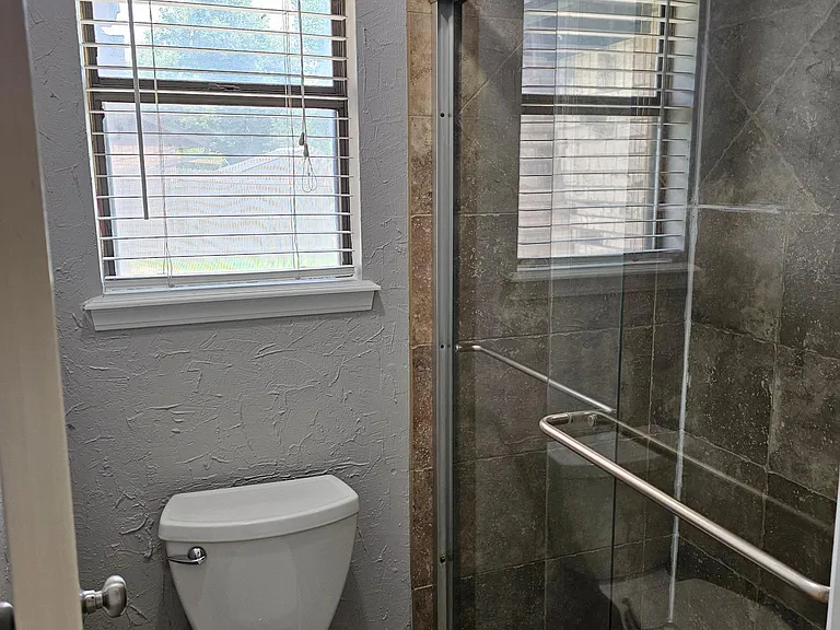 1029 Hunters Glen Cir — Photo 15