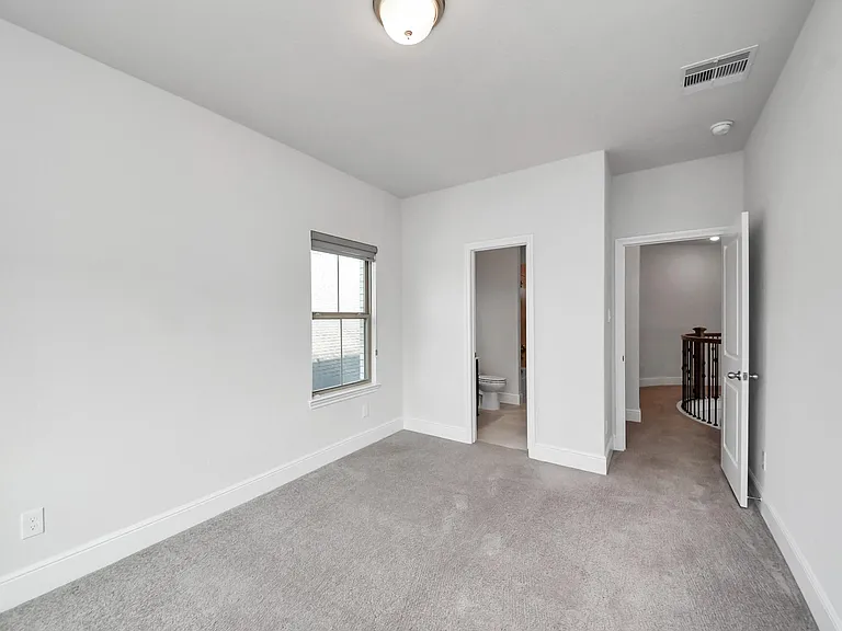 1714 McCrae Hill Ct — Photo 39