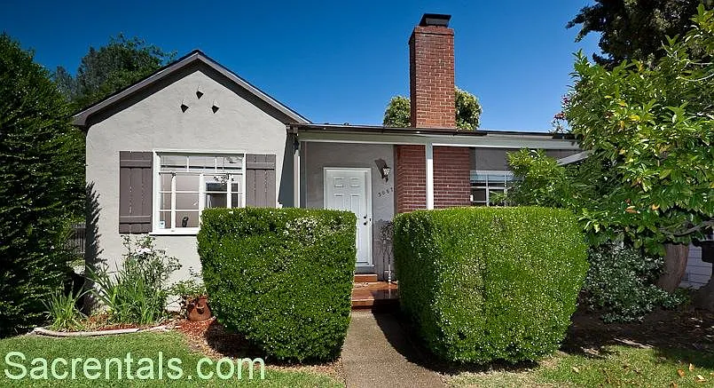 3087 Franklin Blvd photo 1