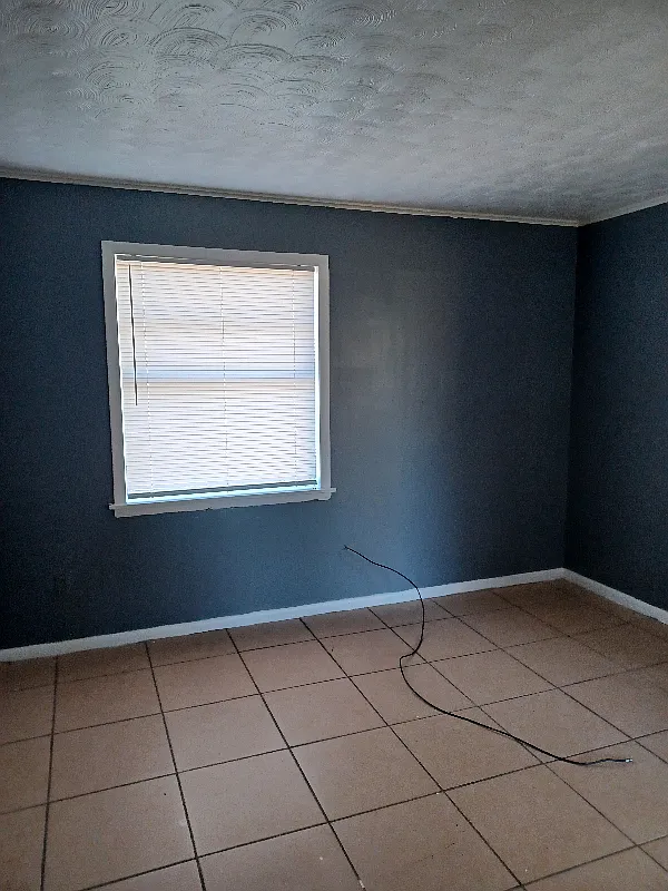 Building Photo - 2401 S Linden St #3