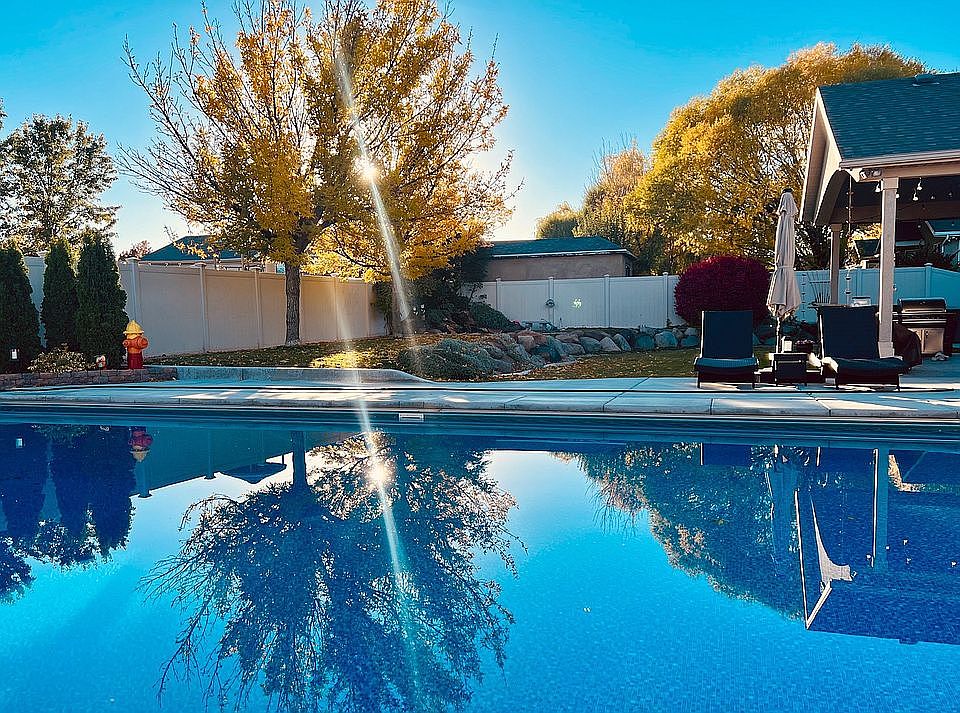 1st image of 4941 W Pine Laurel Ln