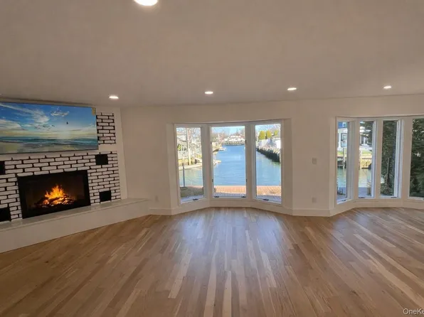 119 Alhambra Road, Massapequa, NY 11758