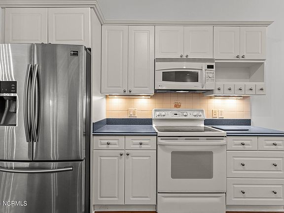 5th image of 3850 Harmony Circle SE