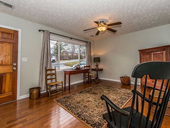 2nd image of 112 Brookfield Dr