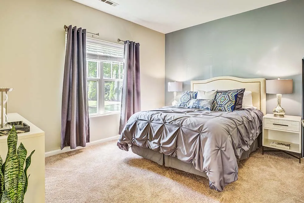 Regency Place — Photo 3