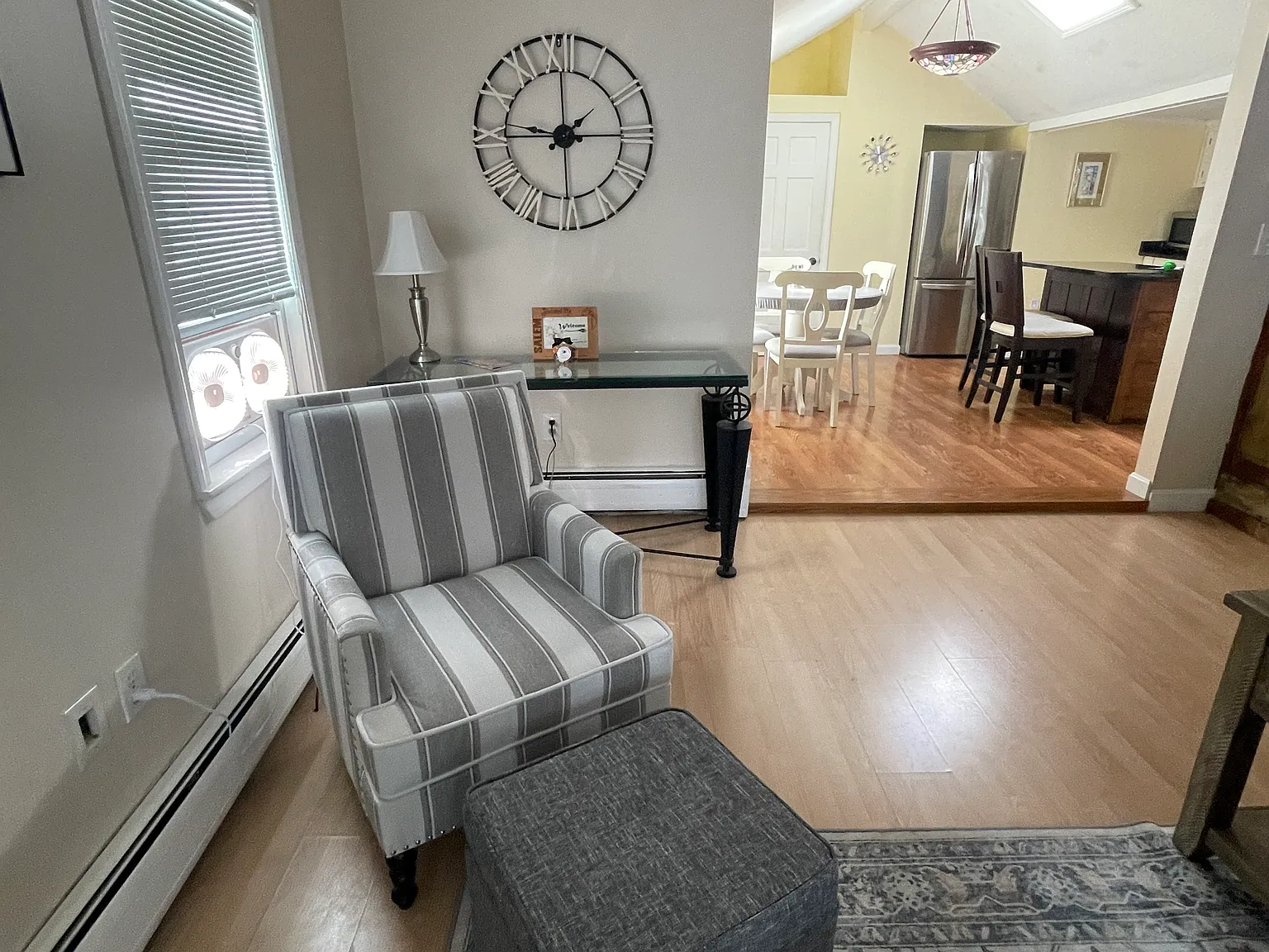 2 bed, 1100 sqft, $3,100 — Photo 3