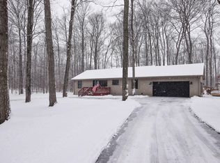 4801 S Manor Dr, Cedar, MI 49621
