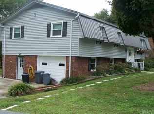 920 Pennell St NE, Lenoir, NC 28645