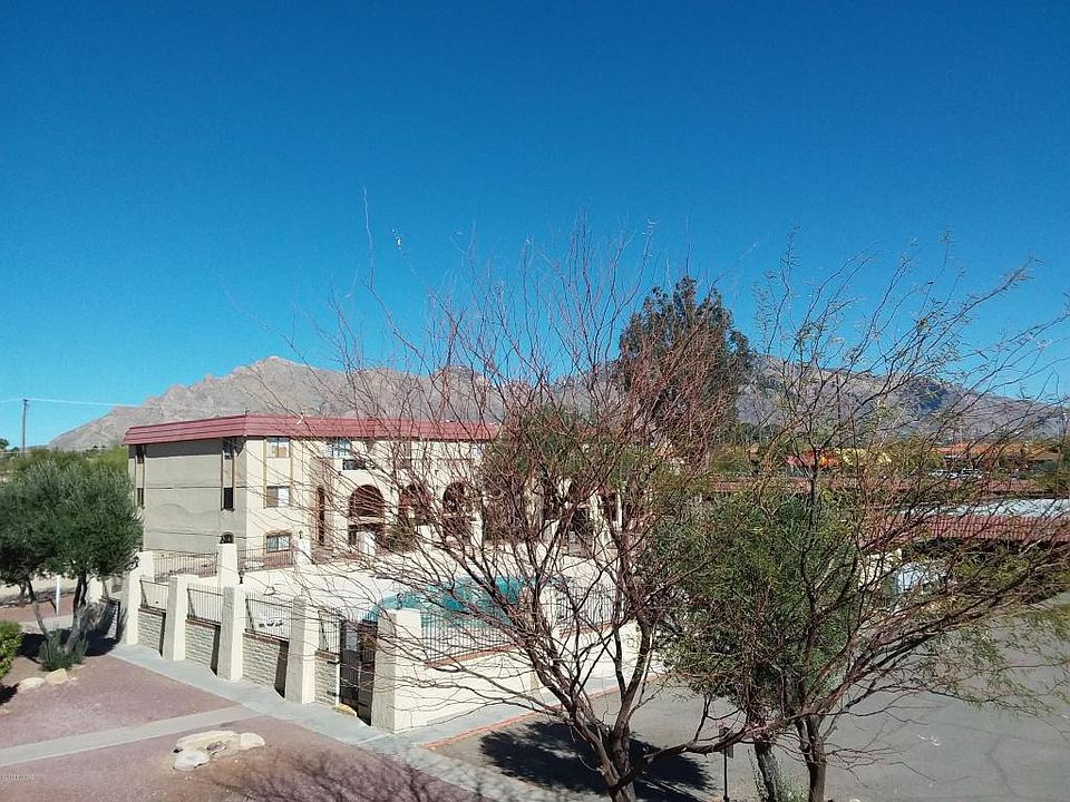 1st image of 6321 N Barcelona Ct