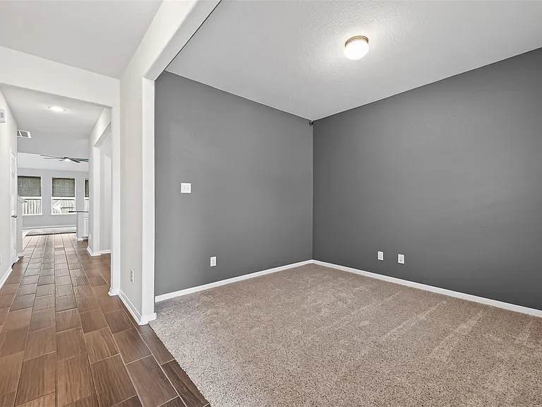 11343 Rossum Creek Dr — Photo 3