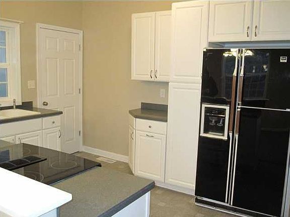 3rd image of 1914 Garber St