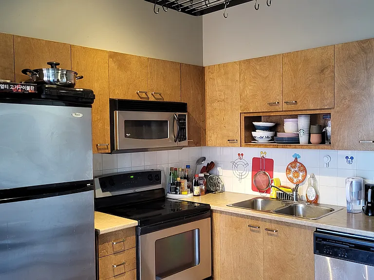 179 George St #706 — Photo 17