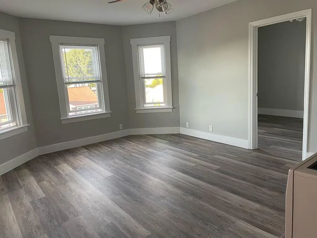 155 Glasgow St — Photo 4