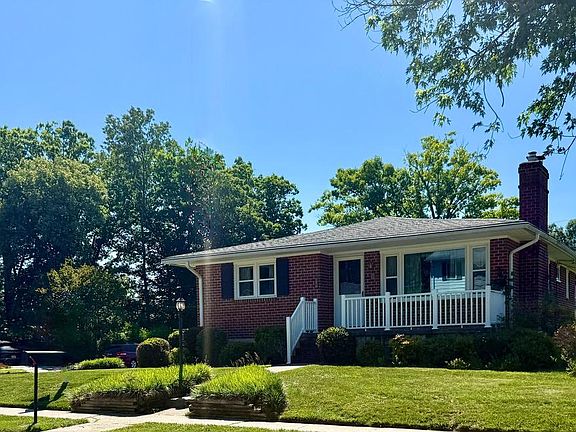 2nd image of 422 Chalfonte Dr