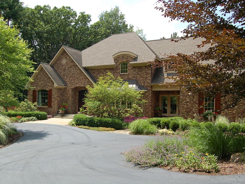 1st image of 4100 Mahogany Way Ct NE